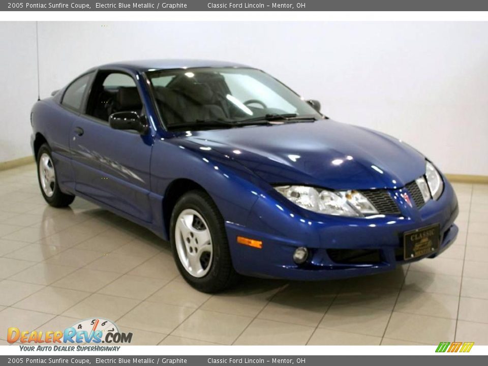 2005 Pontiac Sunfire Coupe Electric Blue Metallic / Graphite Photo #1