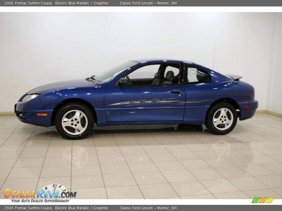 2005 Pontiac Sunfire Coupe Electric Blue Metallic / Graphite Photo #4