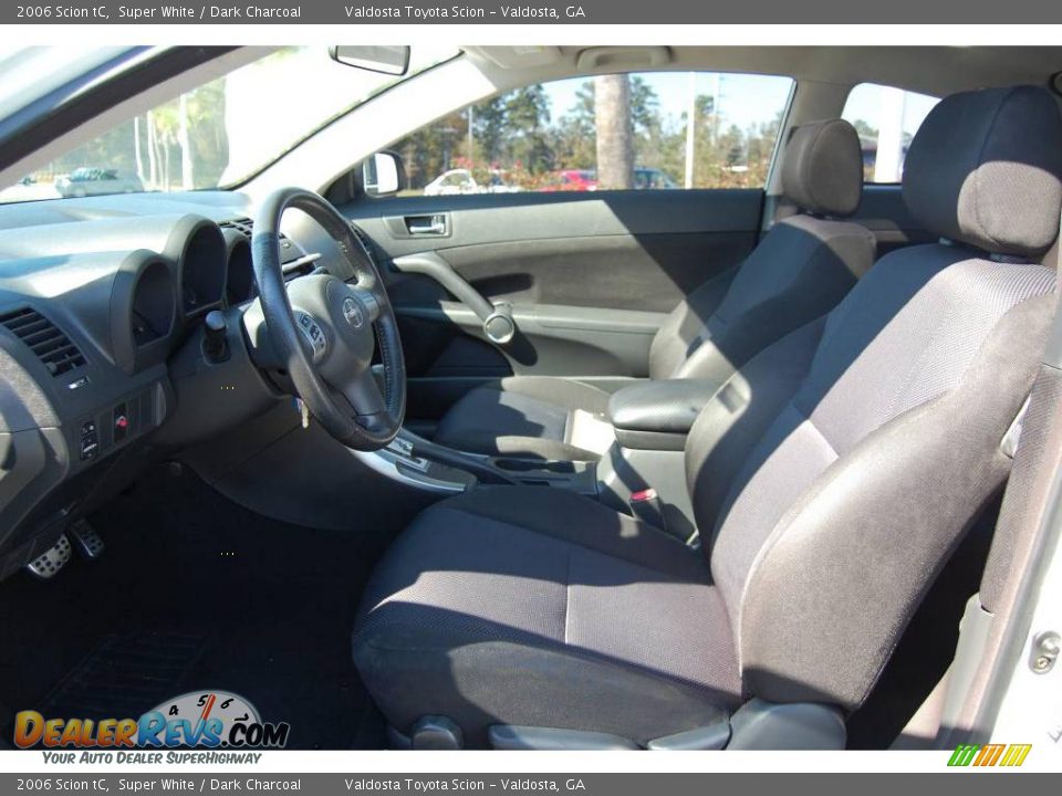 2006 Scion tC Super White / Dark Charcoal Photo #11