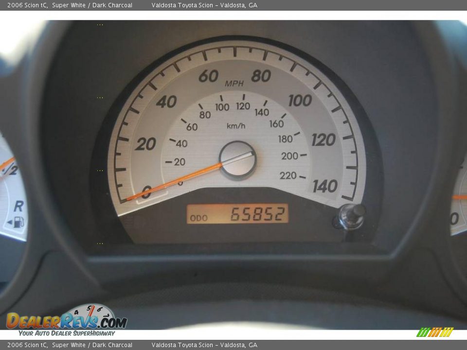 2006 Scion tC Super White / Dark Charcoal Photo #14