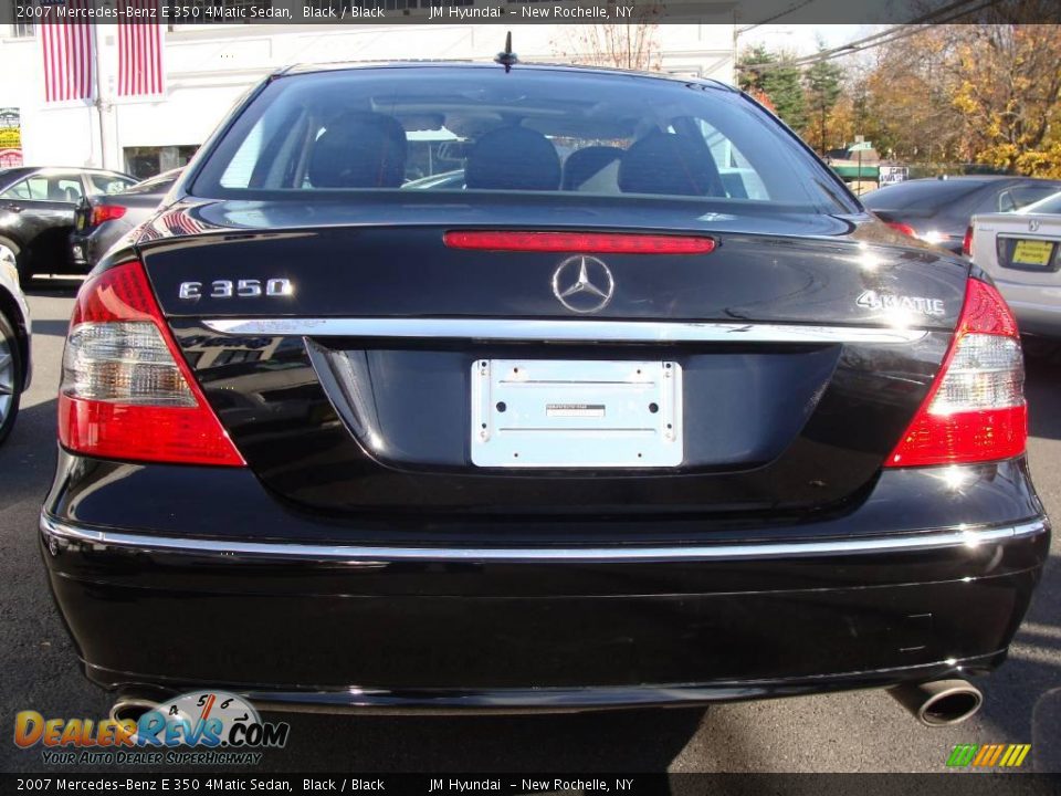 2007 Mercedes-Benz E 350 4Matic Sedan Black / Black Photo #4