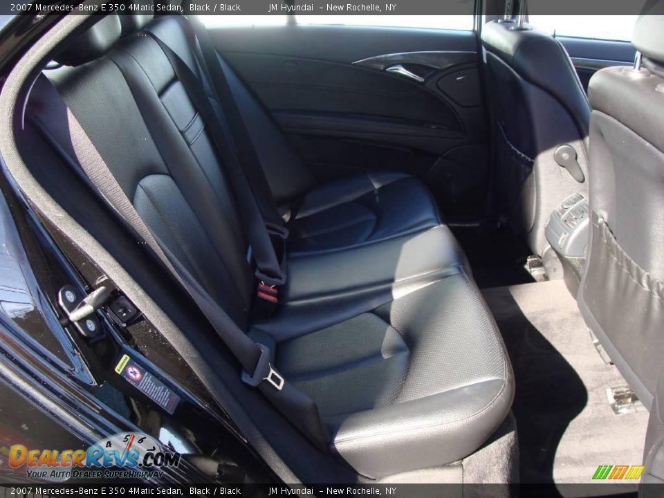 2007 Mercedes-Benz E 350 4Matic Sedan Black / Black Photo #16