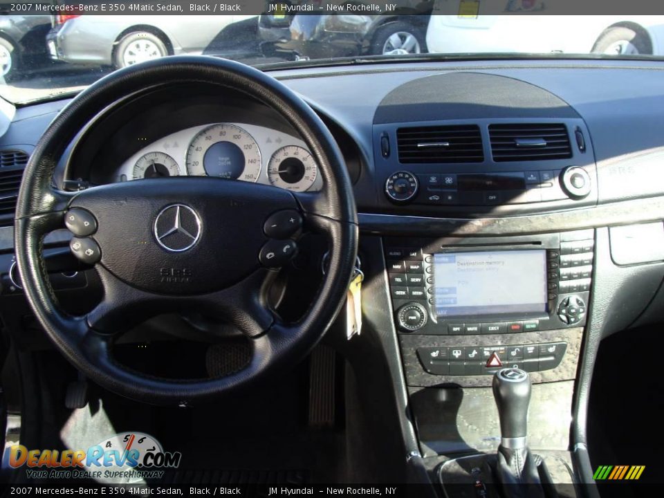 2007 Mercedes-Benz E 350 4Matic Sedan Black / Black Photo #17
