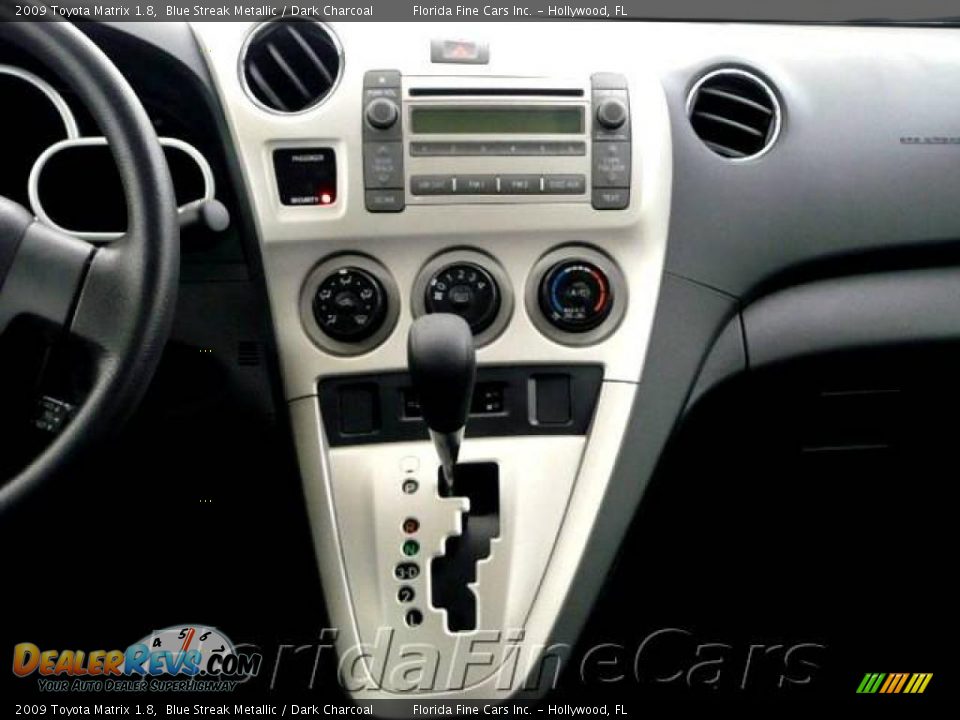 2009 Toyota Matrix 1.8 Blue Streak Metallic / Dark Charcoal Photo #17