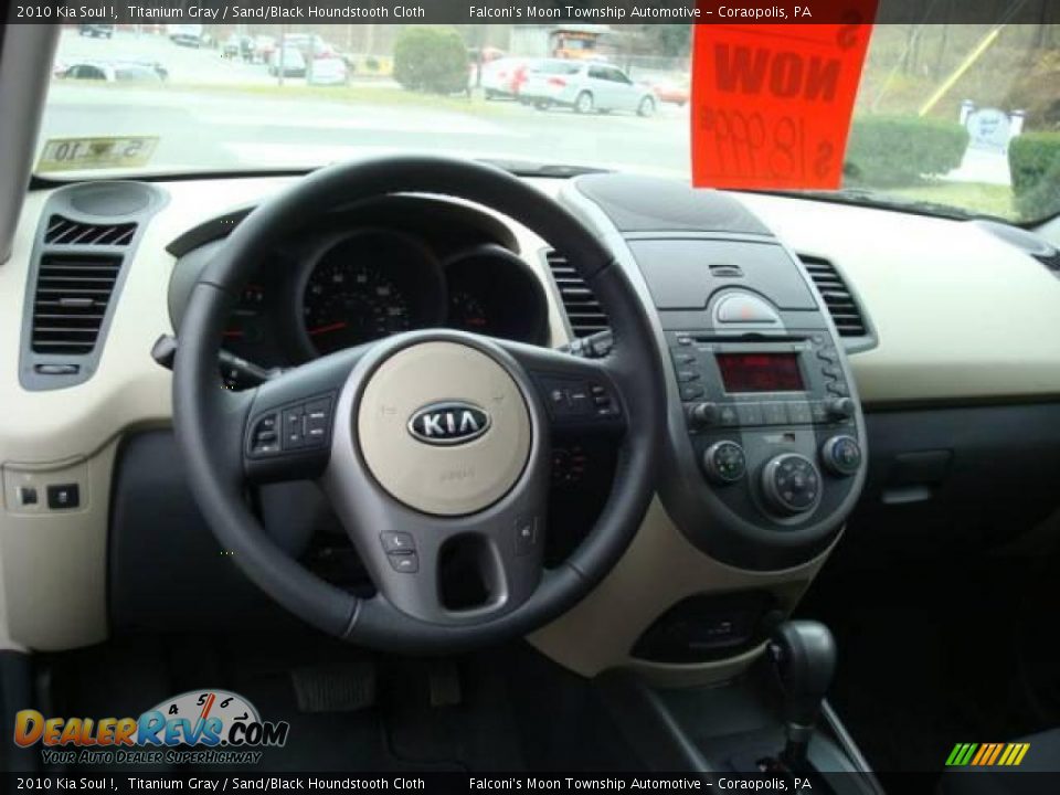 2010 Kia Soul ! Titanium Gray / Sand/Black Houndstooth Cloth Photo #10