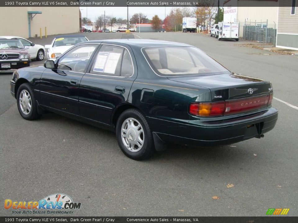 1993 Toyota Camry XLE V6 Sedan Dark Green Pearl / Gray Photo #9