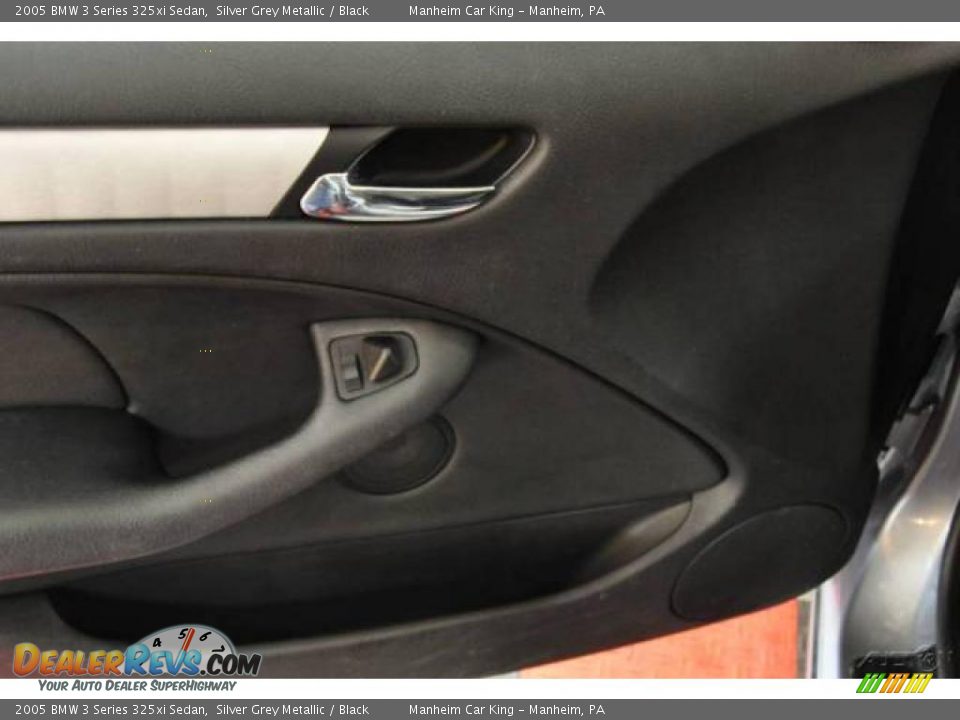 2005 BMW 3 Series 325xi Sedan Silver Grey Metallic / Black Photo #13