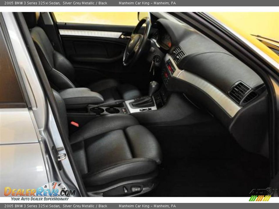 2005 BMW 3 Series 325xi Sedan Silver Grey Metallic / Black Photo #17