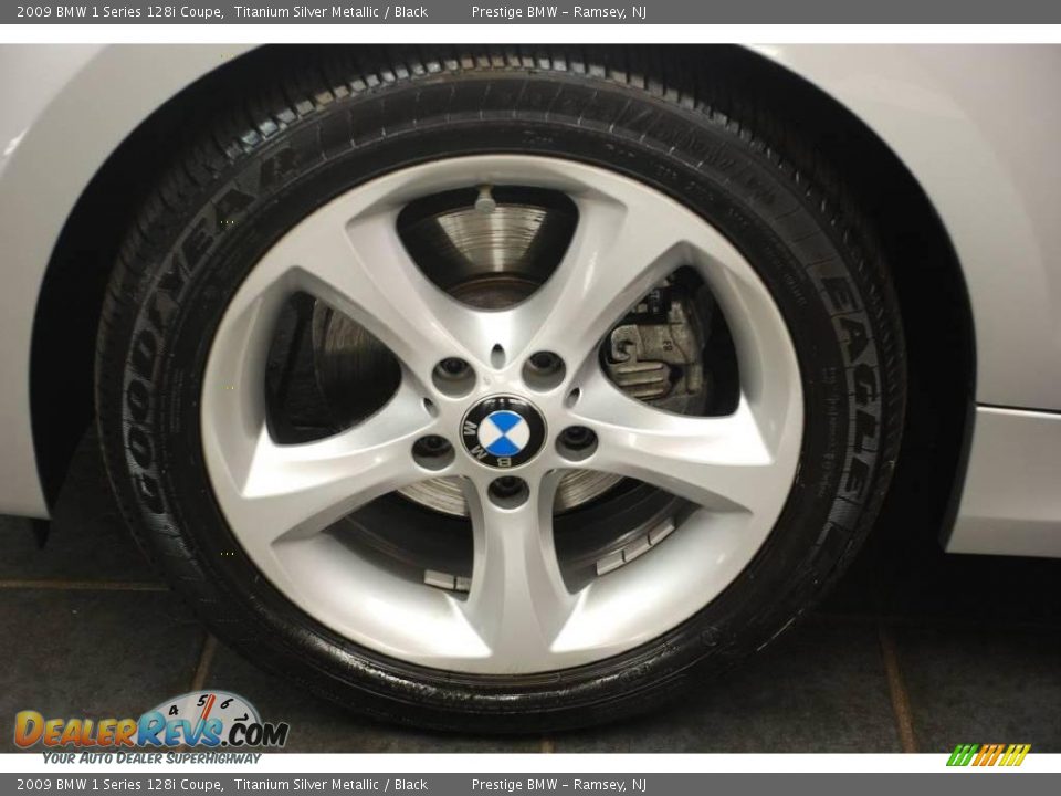 2009 BMW 1 Series 128i Coupe Titanium Silver Metallic / Black Photo #5