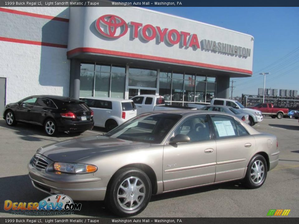 1999 Buick Regal LS Light Sandrift Metallic / Taupe Photo #1
