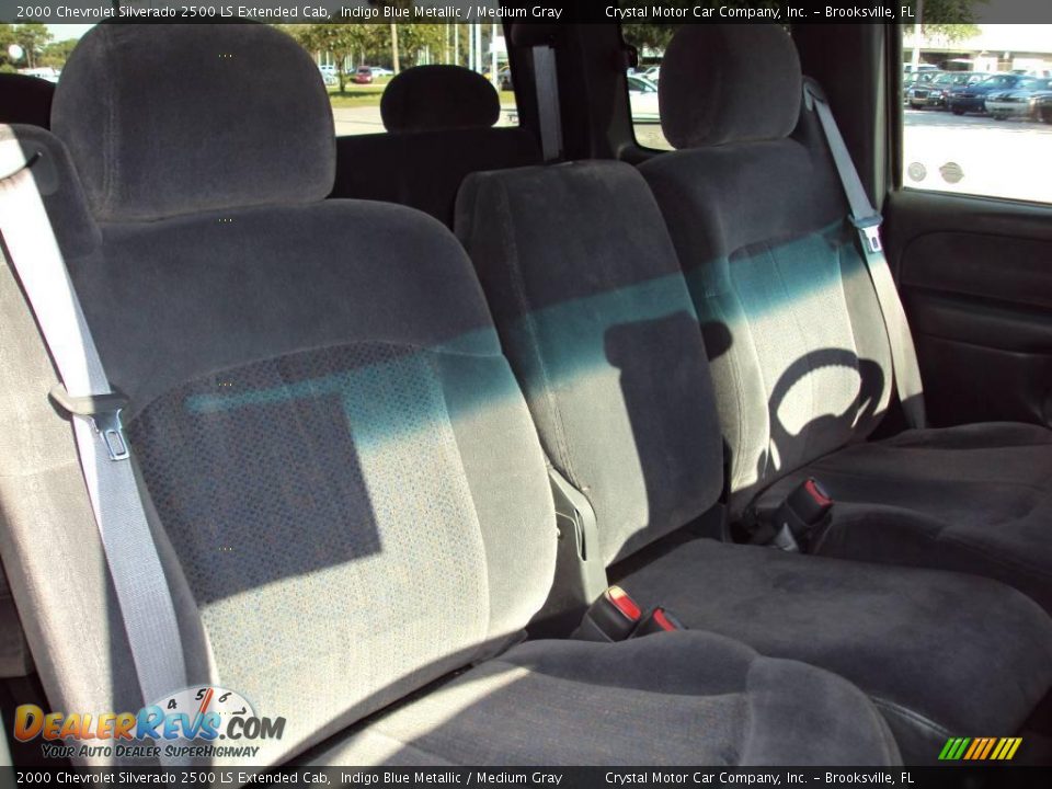 2000 Chevrolet Silverado 2500 LS Extended Cab Indigo Blue Metallic / Medium Gray Photo #11