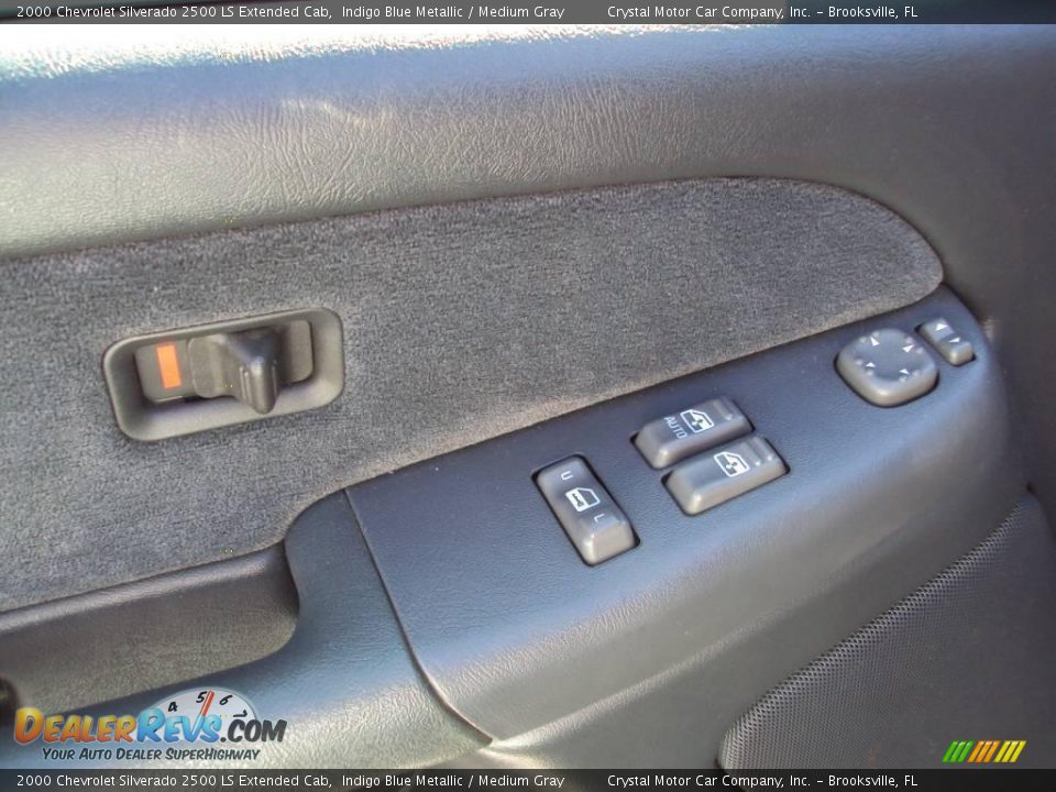 2000 Chevrolet Silverado 2500 LS Extended Cab Indigo Blue Metallic / Medium Gray Photo #16
