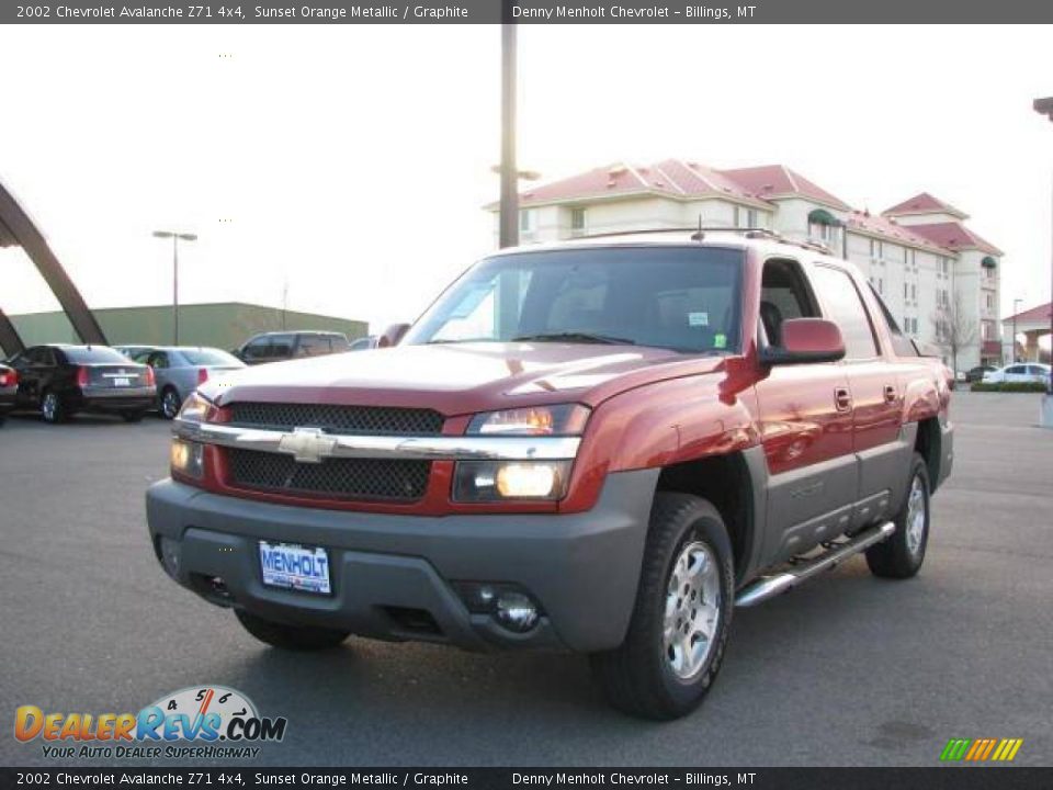 2002 Chevrolet Avalanche Z71 4x4 Sunset Orange Metallic / Graphite Photo #2