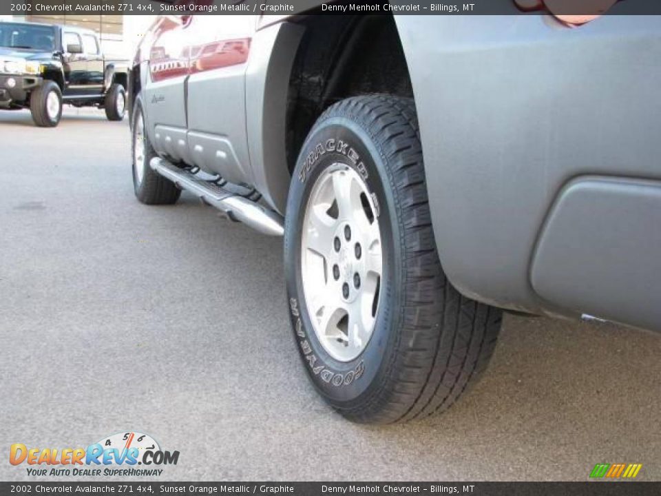2002 Chevrolet Avalanche Z71 4x4 Sunset Orange Metallic / Graphite Photo #8