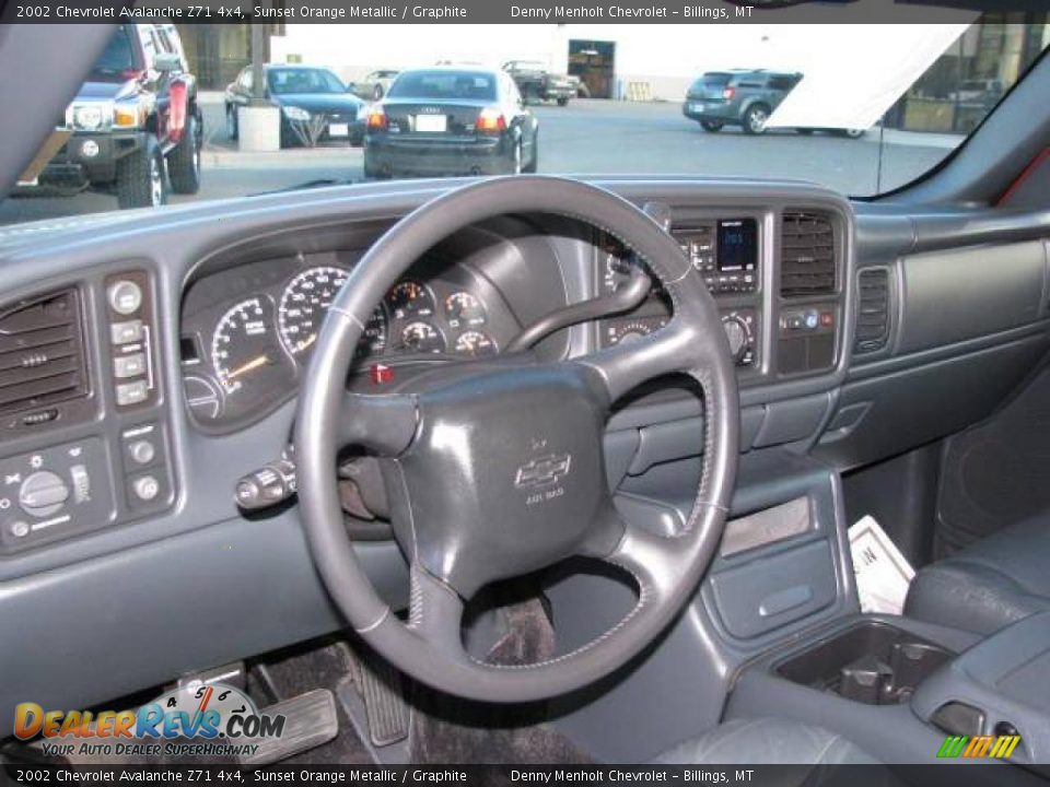 2002 Chevrolet Avalanche Z71 4x4 Sunset Orange Metallic / Graphite Photo #11