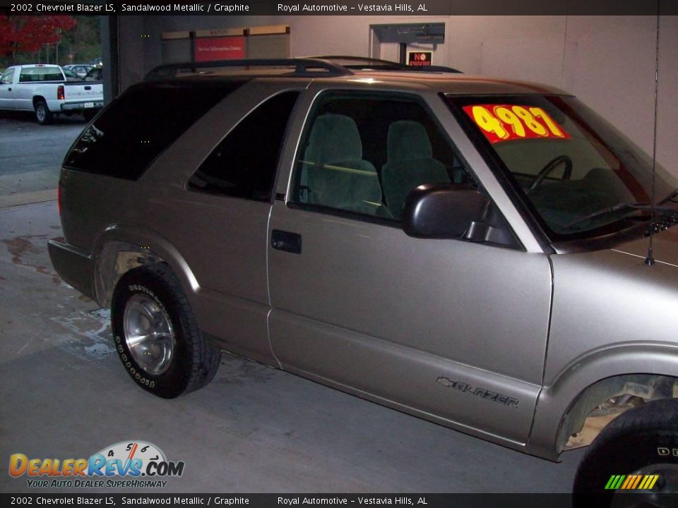 2002 Chevrolet Blazer LS Sandalwood Metallic / Graphite Photo #2