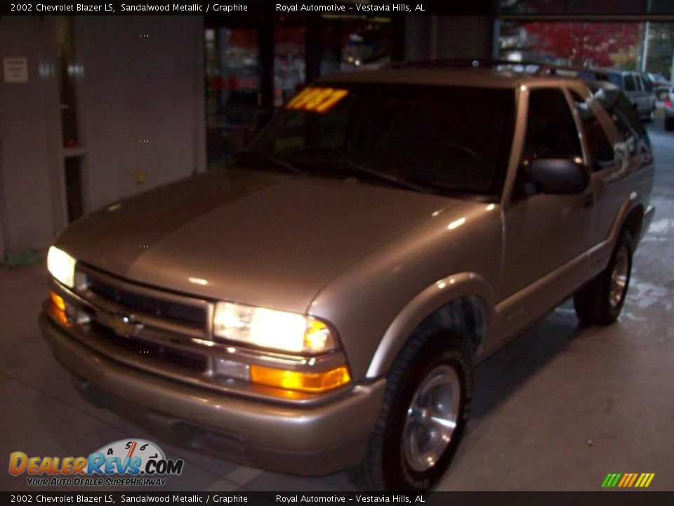 2002 Chevrolet Blazer LS Sandalwood Metallic / Graphite Photo #4