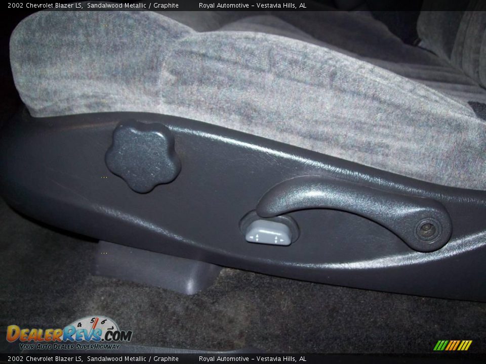 2002 Chevrolet Blazer LS Sandalwood Metallic / Graphite Photo #12