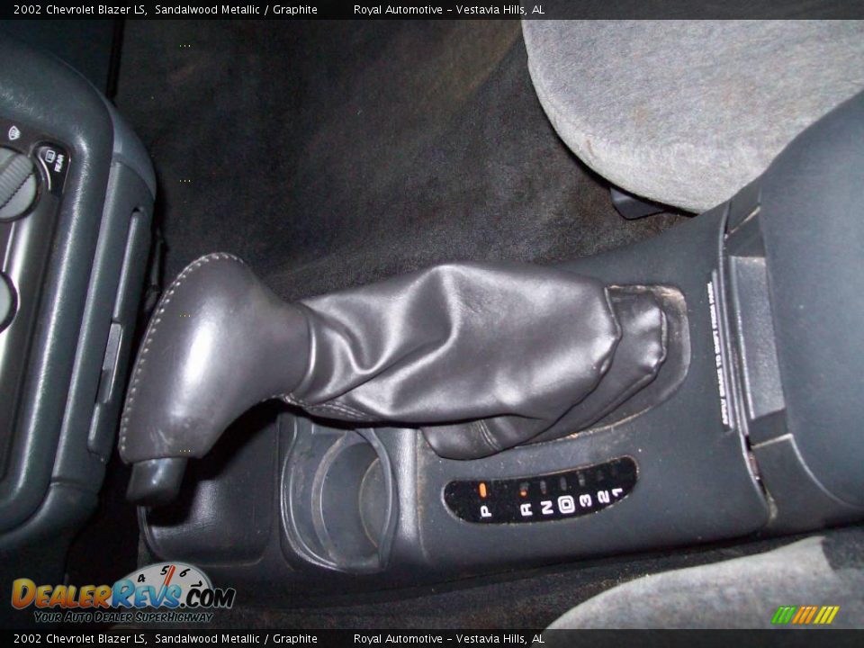 2002 Chevrolet Blazer LS Sandalwood Metallic / Graphite Photo #16