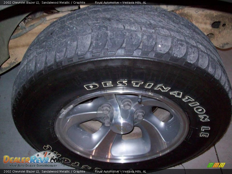 2002 Chevrolet Blazer LS Sandalwood Metallic / Graphite Photo #29