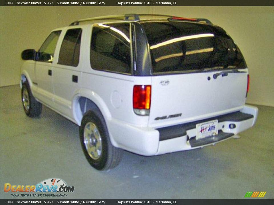 2004 Chevrolet Blazer LS 4x4 Summit White / Medium Gray Photo #3