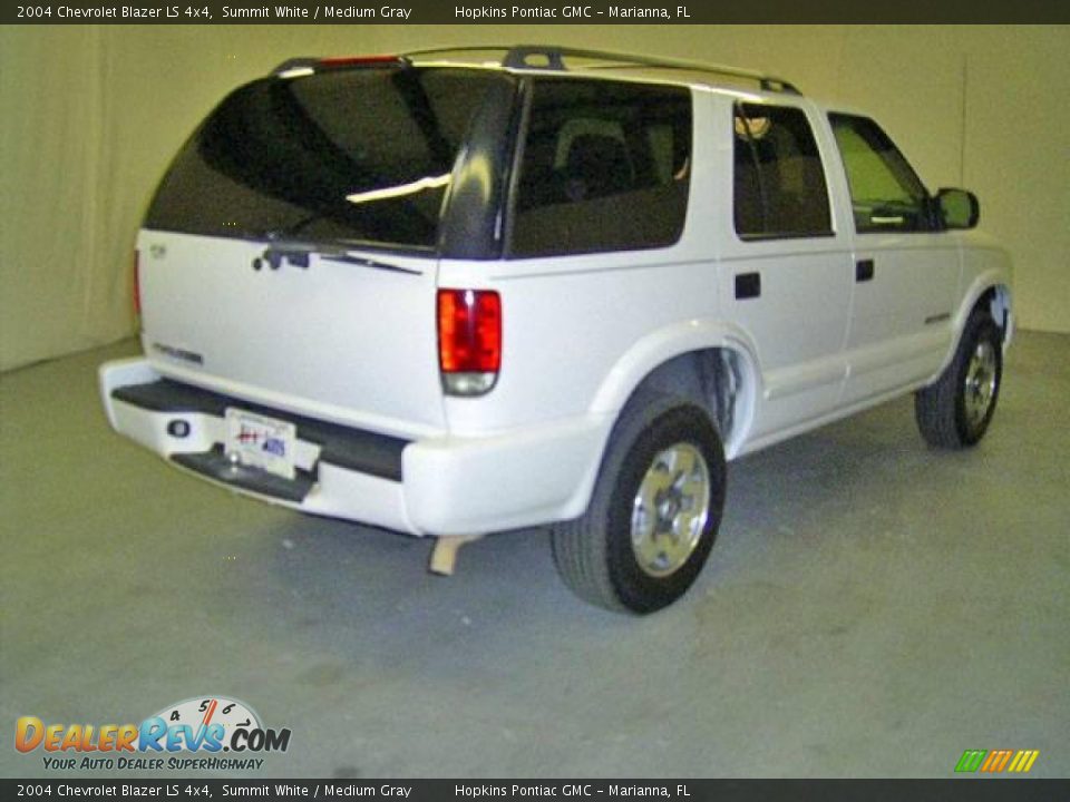 2004 Chevrolet Blazer LS 4x4 Summit White / Medium Gray Photo #4