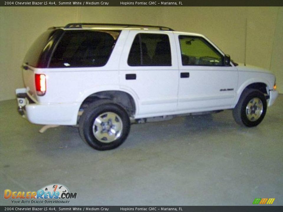 2004 Chevrolet Blazer LS 4x4 Summit White / Medium Gray Photo #8