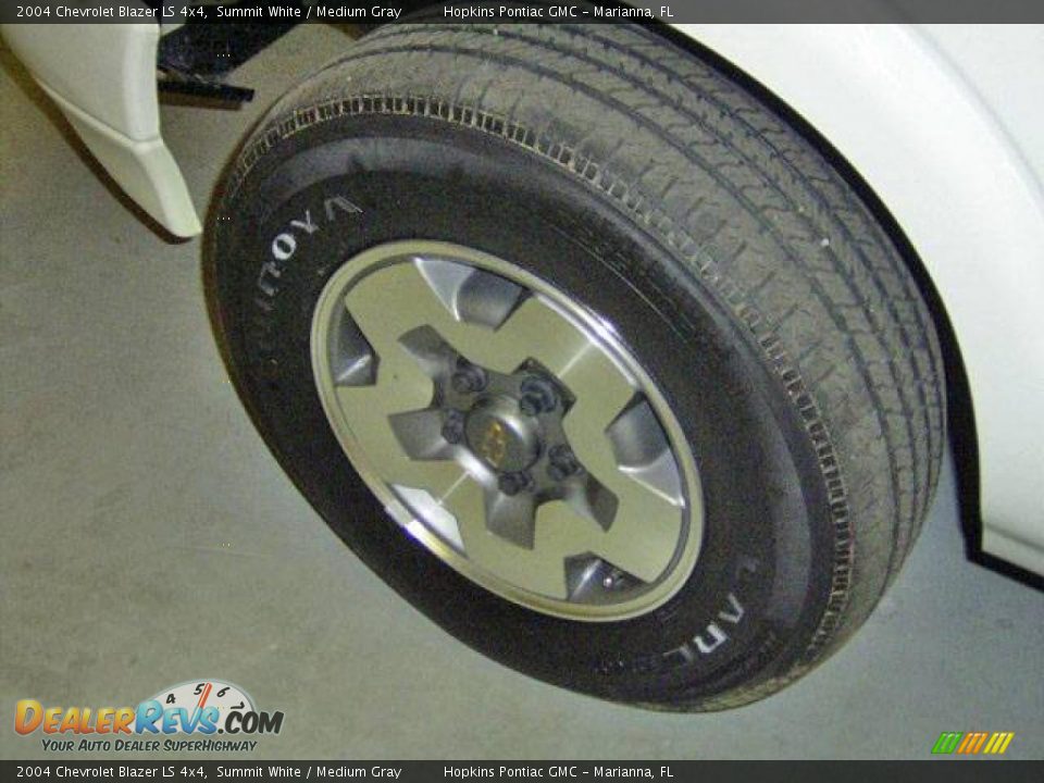 2004 Chevrolet Blazer LS 4x4 Summit White / Medium Gray Photo #19