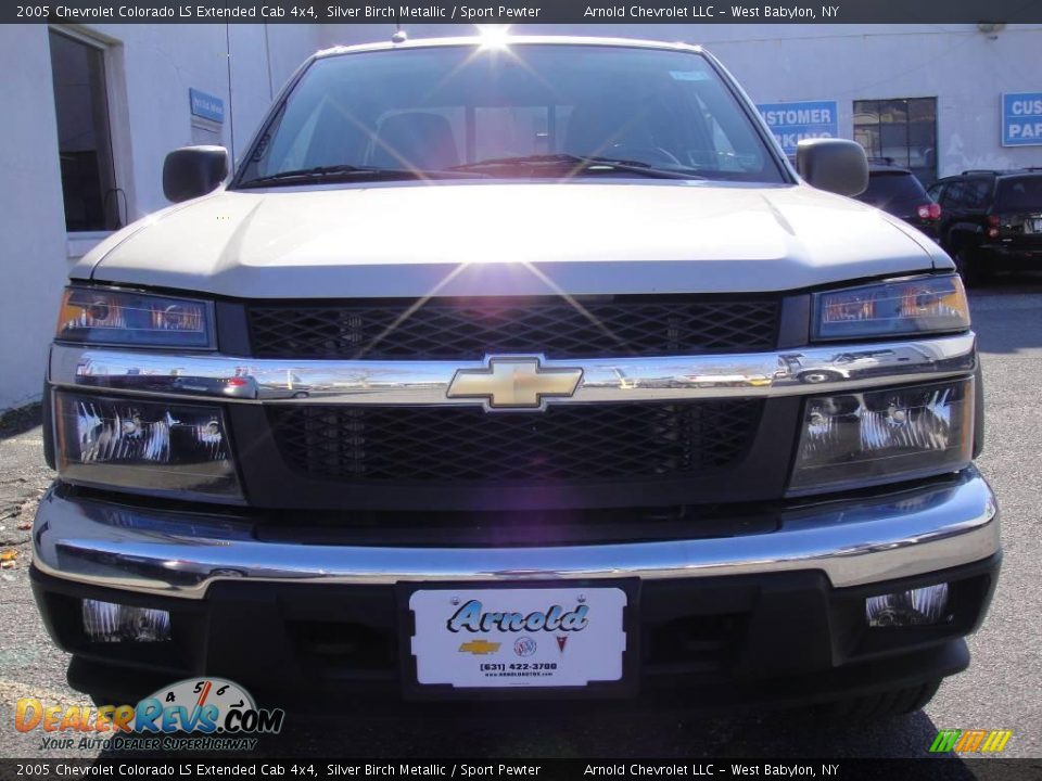 2005 Chevrolet Colorado LS Extended Cab 4x4 Silver Birch Metallic / Sport Pewter Photo #2