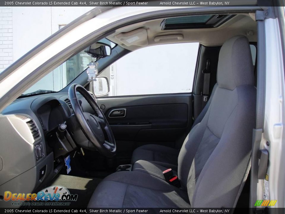 2005 Chevrolet Colorado LS Extended Cab 4x4 Silver Birch Metallic / Sport Pewter Photo #11