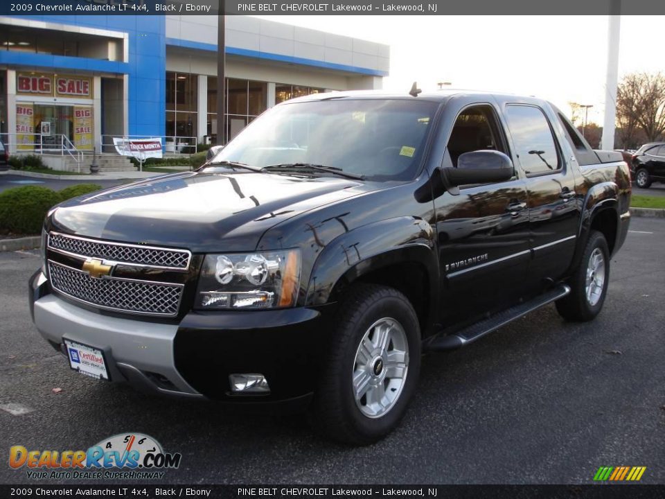 2009 Chevrolet Avalanche LT 4x4 Black / Ebony Photo #1