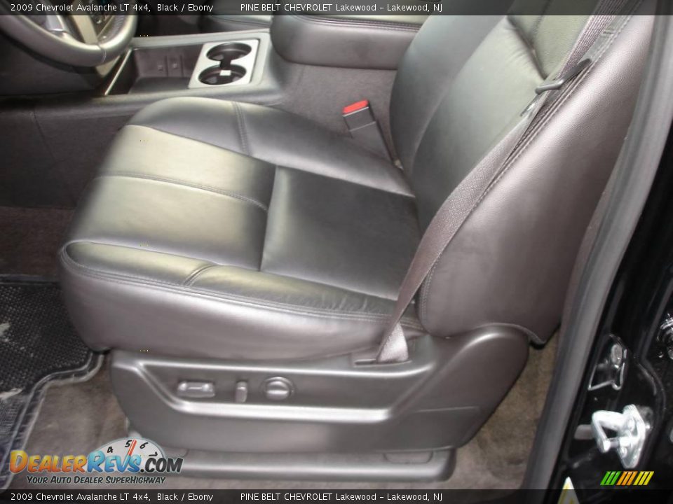 2009 Chevrolet Avalanche LT 4x4 Black / Ebony Photo #8