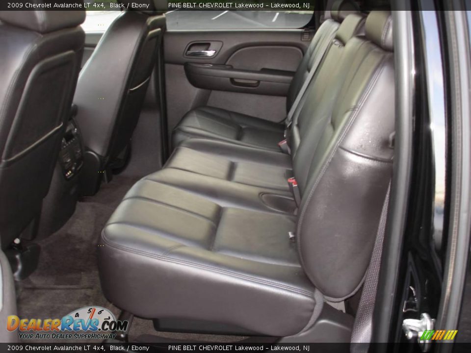 2009 Chevrolet Avalanche LT 4x4 Black / Ebony Photo #10