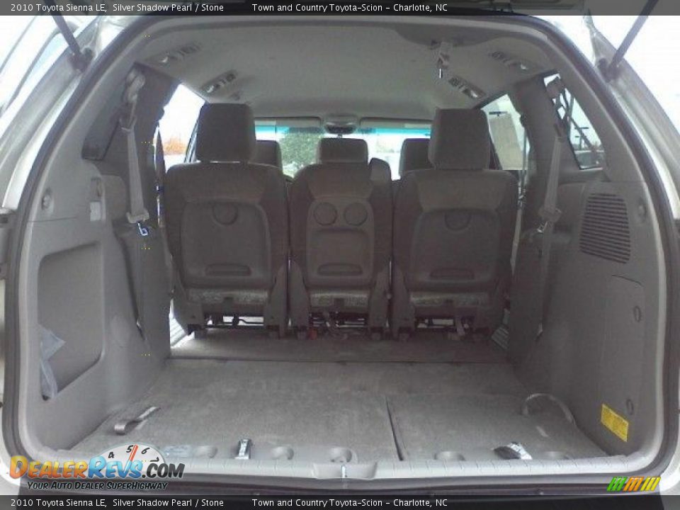 2010 Toyota Sienna LE Silver Shadow Pearl / Stone Photo #17