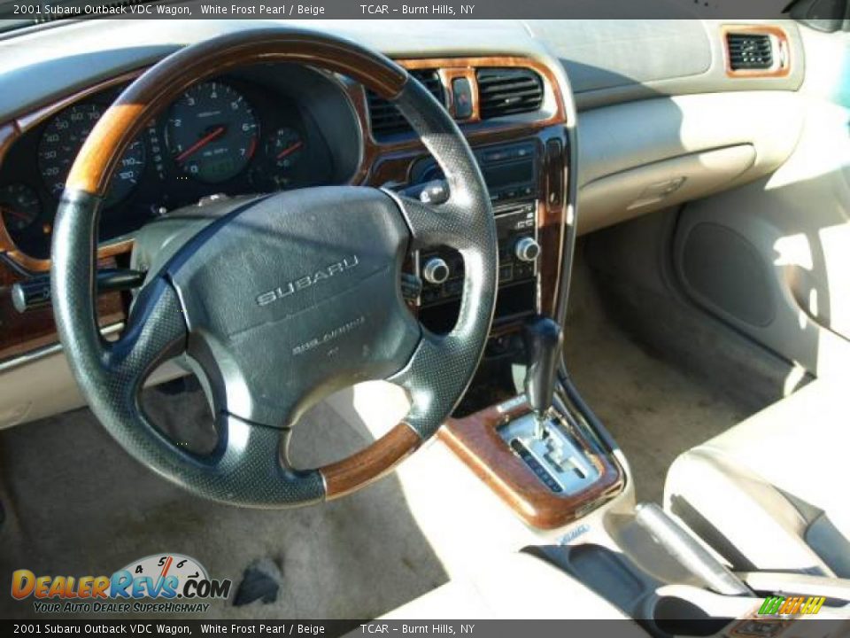 2001 Subaru Outback VDC Wagon White Frost Pearl / Beige Photo #8