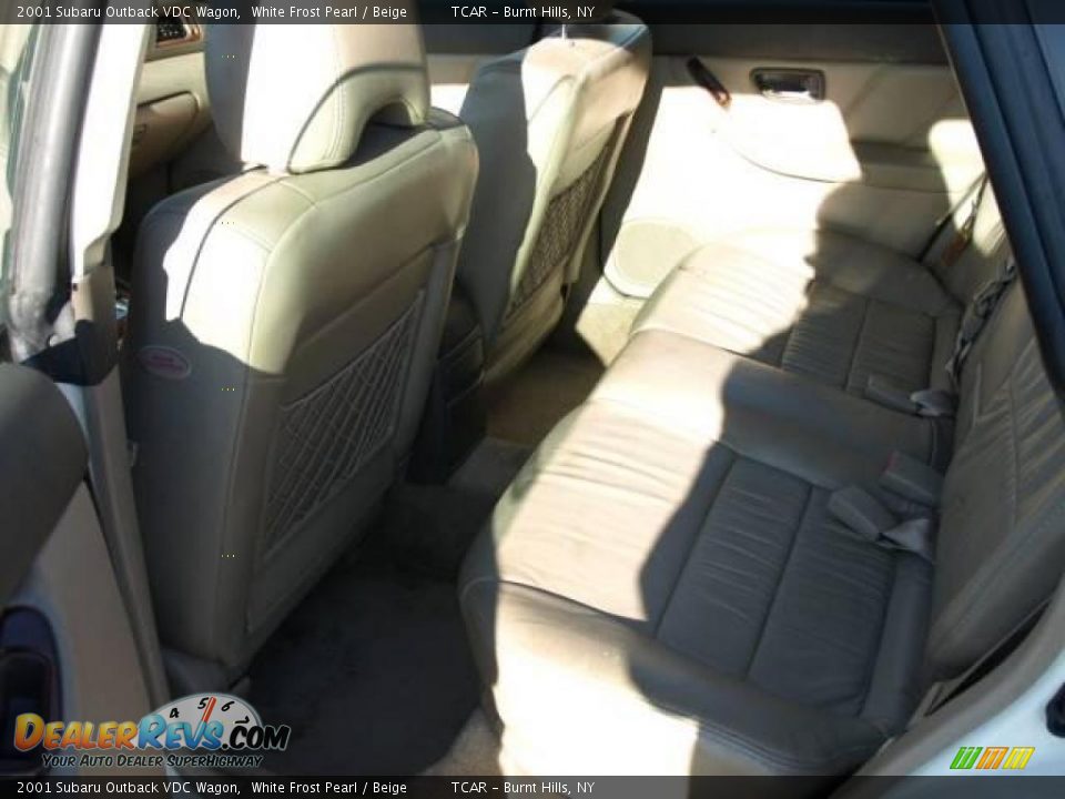 2001 Subaru Outback VDC Wagon White Frost Pearl / Beige Photo #9