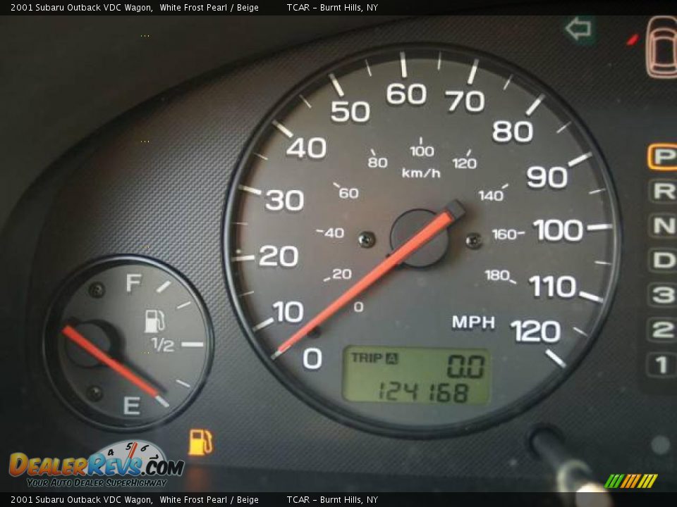 2001 Subaru Outback VDC Wagon White Frost Pearl / Beige Photo #13