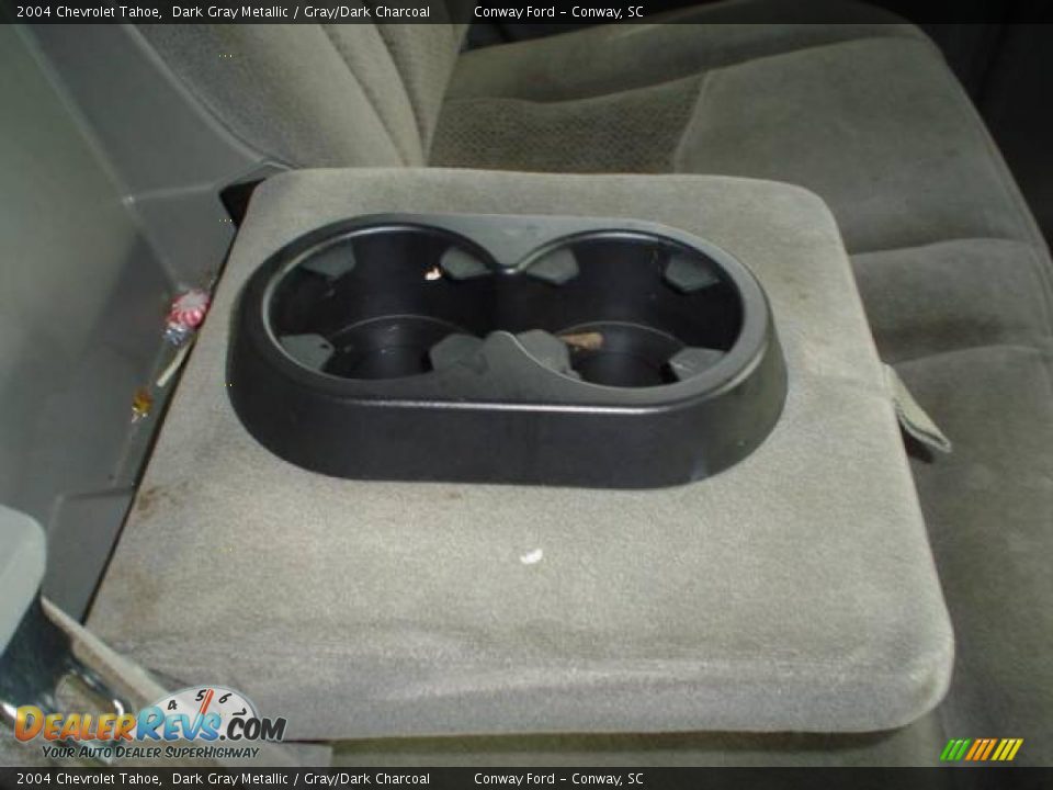 2004 Chevrolet Tahoe Dark Gray Metallic / Gray/Dark Charcoal Photo #18