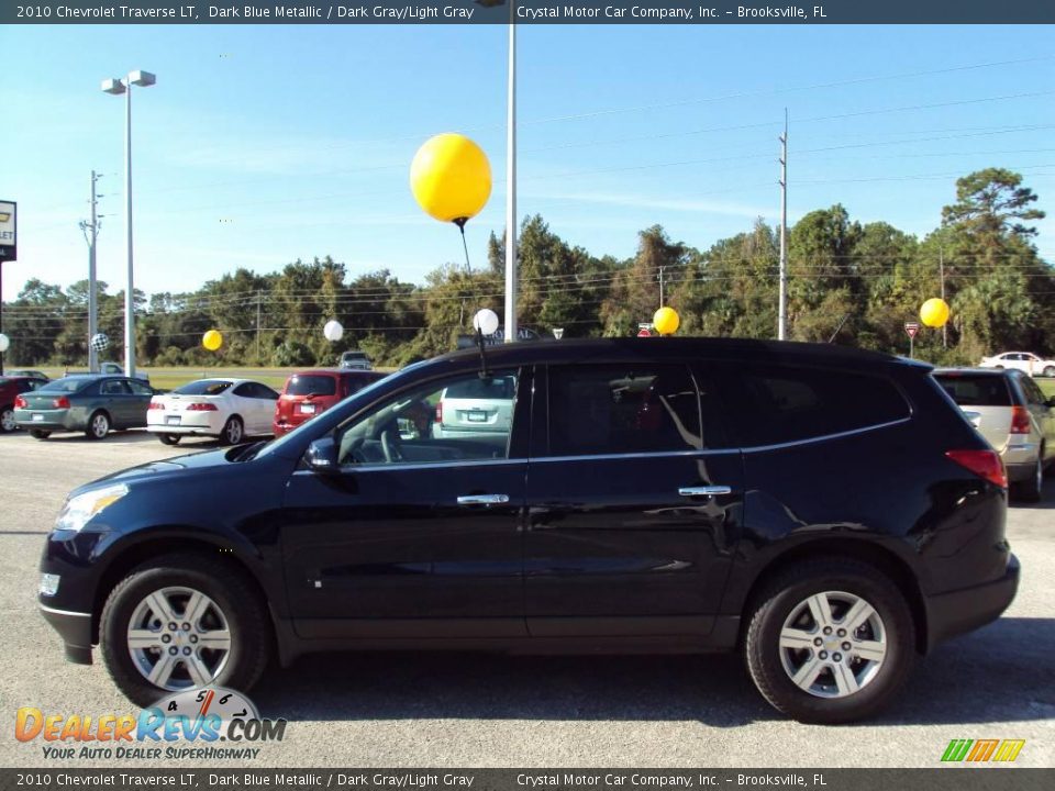 2010 Chevrolet Traverse LT Dark Blue Metallic / Dark Gray/Light Gray Photo #2