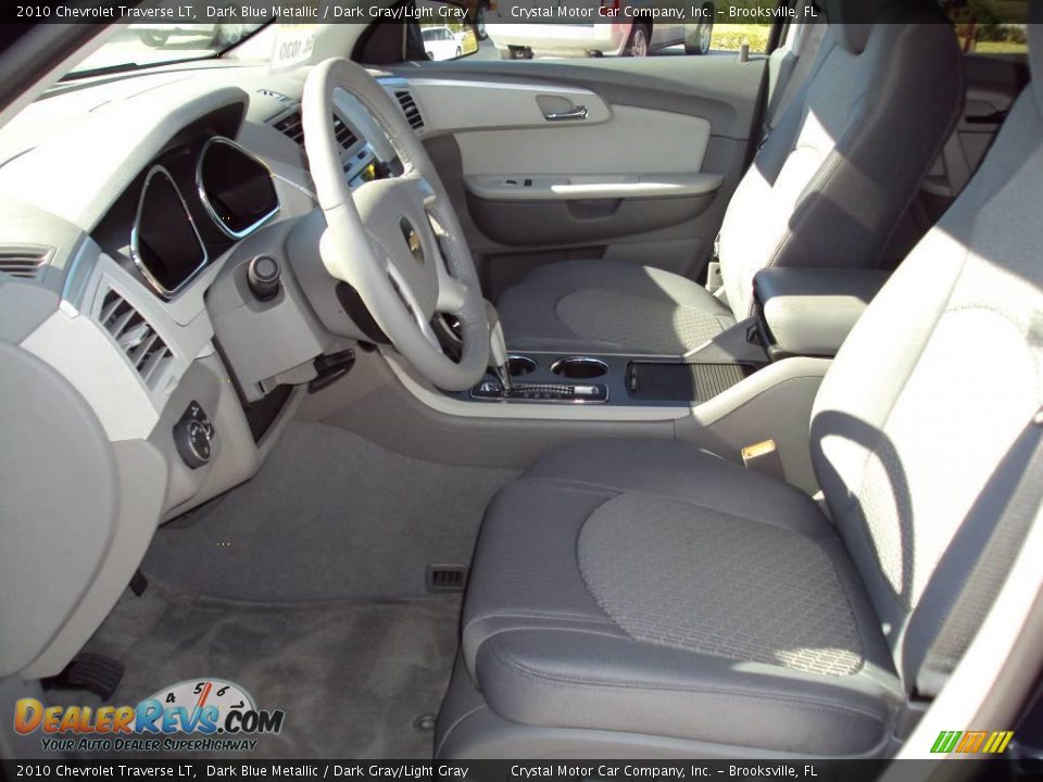 2010 Chevrolet Traverse LT Dark Blue Metallic / Dark Gray/Light Gray Photo #4