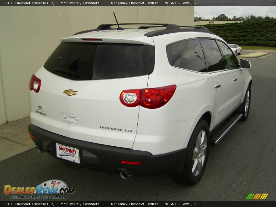 2010 Chevrolet Traverse LTZ Summit White / Cashmere Photo #4