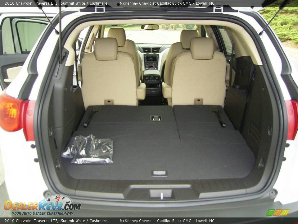 2010 Chevrolet Traverse LTZ Summit White / Cashmere Photo #12
