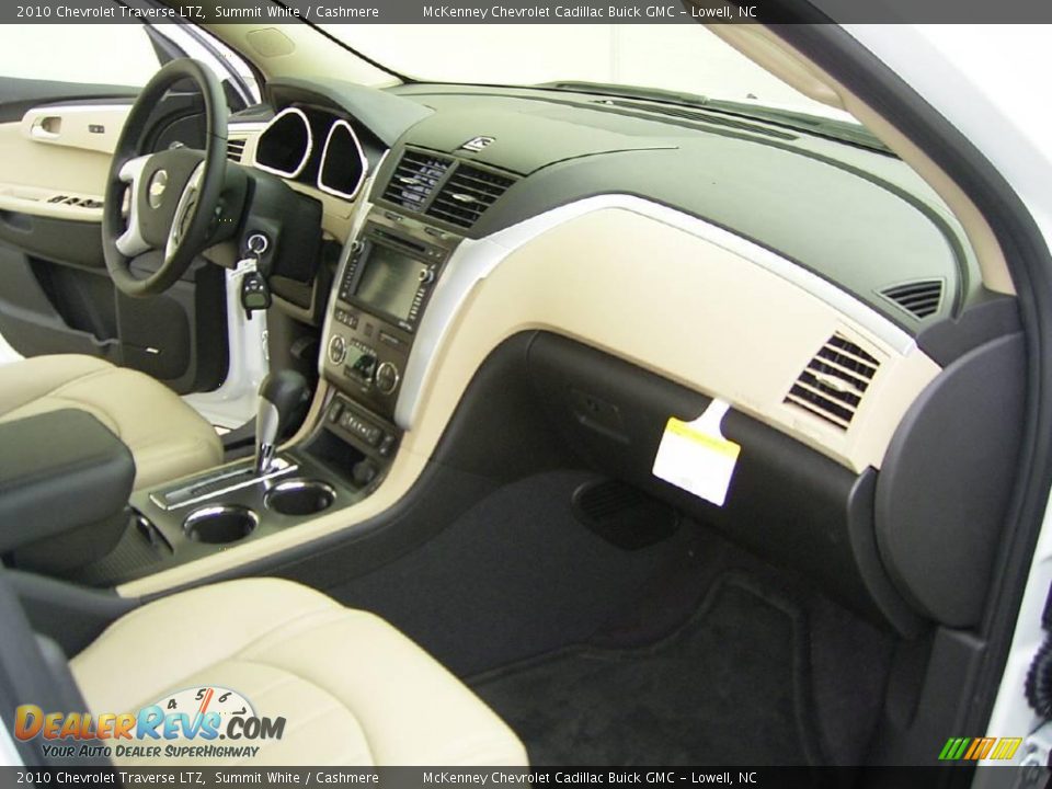 2010 Chevrolet Traverse LTZ Summit White / Cashmere Photo #15