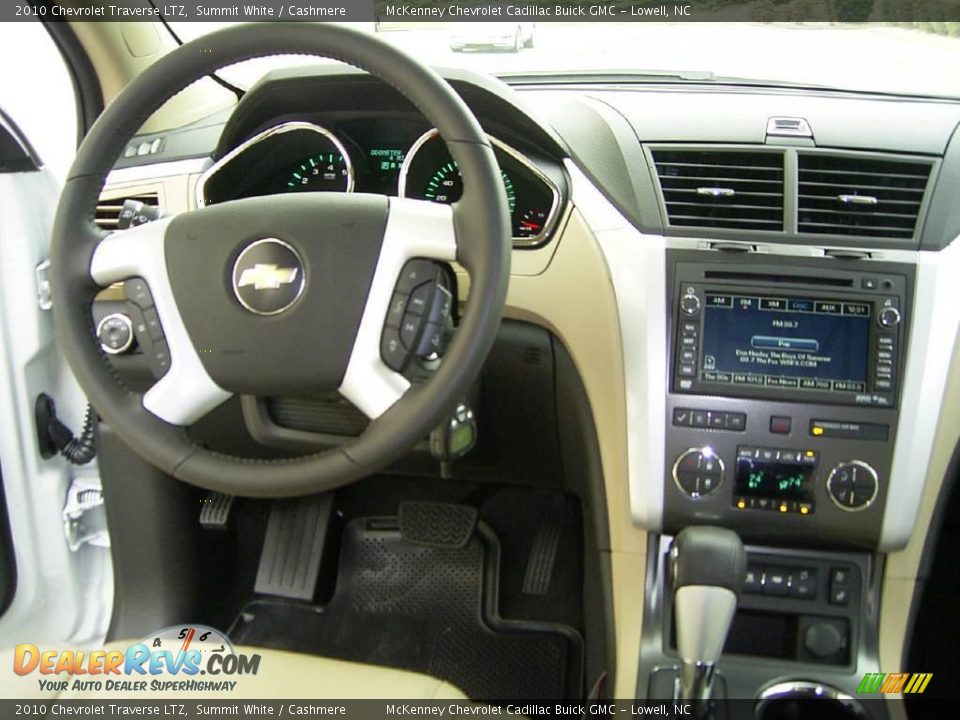 2010 Chevrolet Traverse LTZ Summit White / Cashmere Photo #21