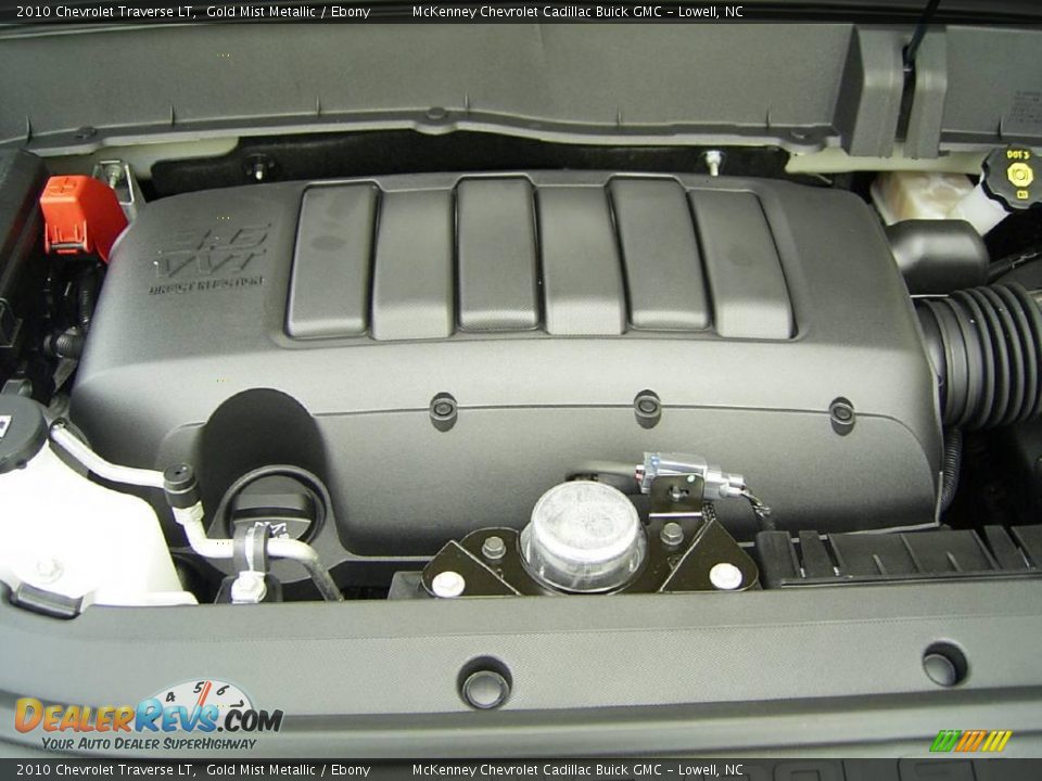 2010 Chevrolet Traverse LT Gold Mist Metallic / Ebony Photo #19