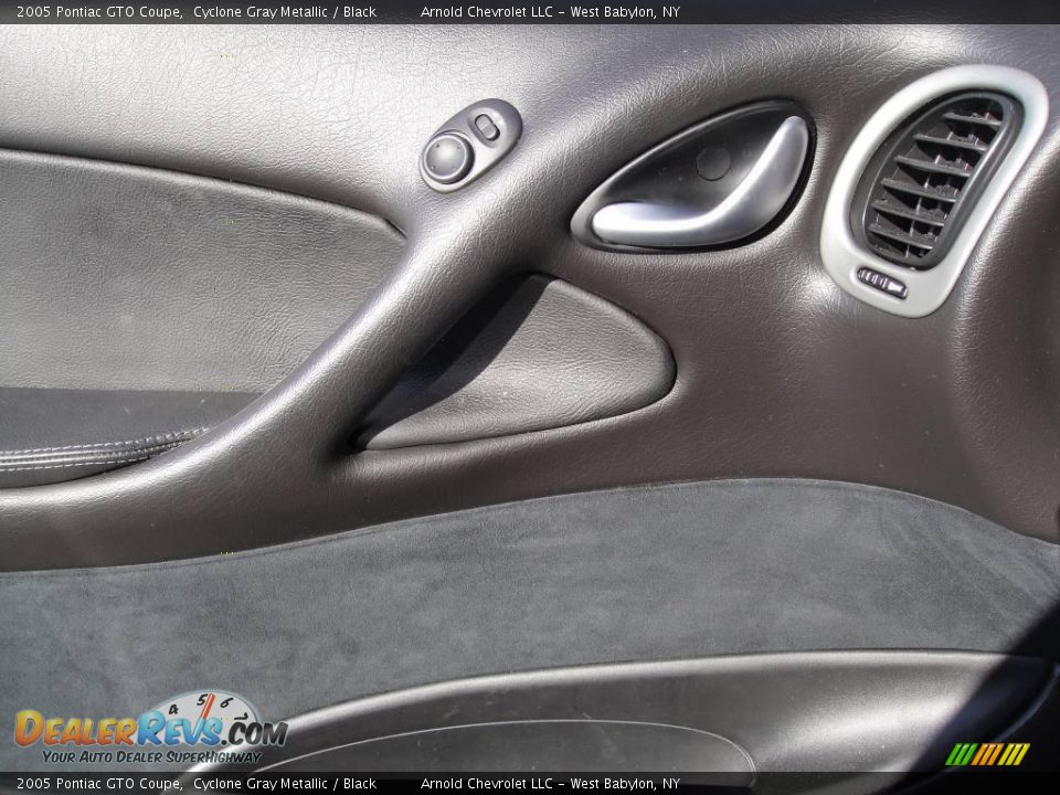2005 Pontiac GTO Coupe Cyclone Gray Metallic / Black Photo #8
