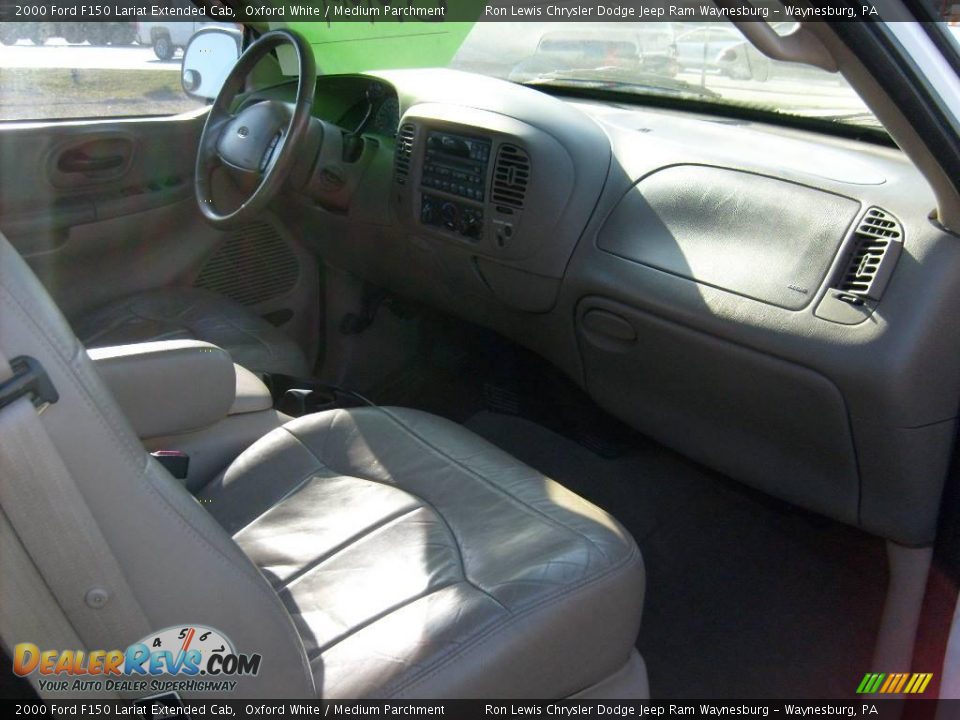 2000 Ford F150 Lariat Extended Cab Oxford White / Medium Parchment Photo #18