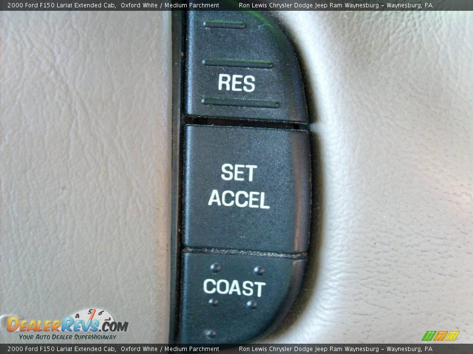 2000 Ford F150 Lariat Extended Cab Oxford White / Medium Parchment Photo #23