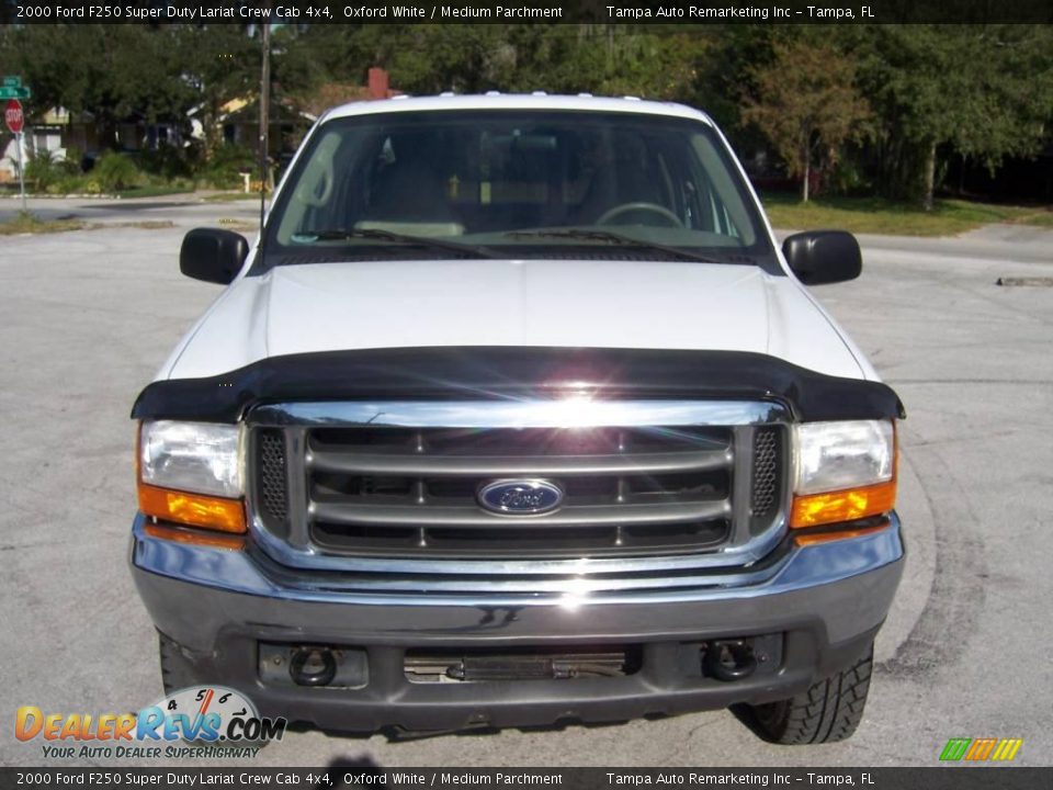 2000 Ford F250 Super Duty Lariat Crew Cab 4x4 Oxford White / Medium Parchment Photo #2