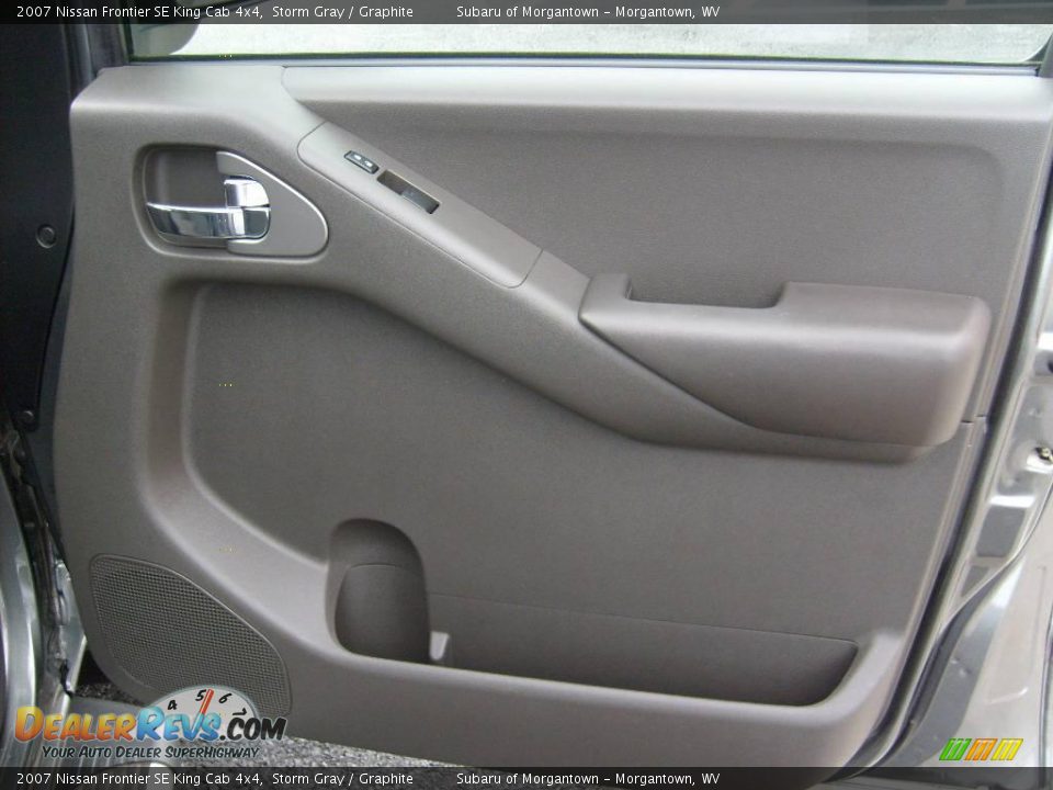 2007 Nissan Frontier SE King Cab 4x4 Storm Gray / Graphite Photo #17